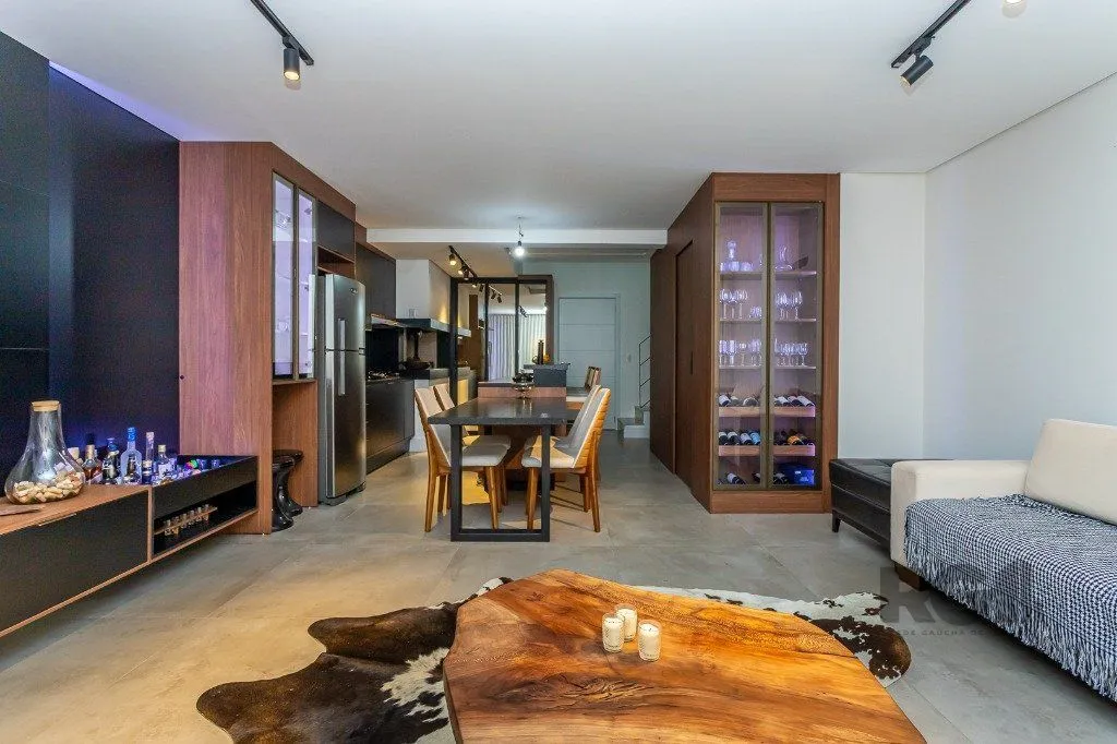 Imagem Apartamento DUPLEX no bairro Chácara das Pedras de 2 dormitórios e 2 vagas