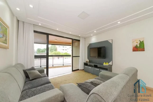 Imagem Apartamento Mobiliado, 03 quartos c/suíte + quarto empregada, 02 vagas no Bacacheri em Curitiba PR