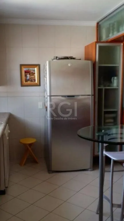 Imagem Vende cobertura mobiliada, 3 dormitórios, 3 vagas, Petrópolis