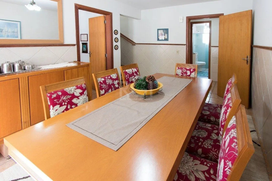 Imagem Casa para Venda - 211m², 3 dormitórios, 3 vagas - Vila Nova