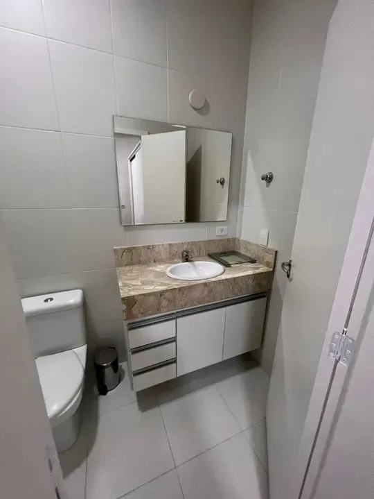 Imagem Casa de Alto Padrão no Condomínio Valville - 3 Suítes, Vista Panorâmica e Lazer Completo!