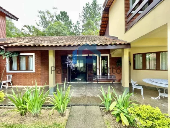 Imagem Casa Alto Padrão à venda Condomínio na Granja Viana