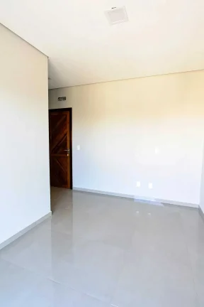 Imagem Geminado com 2 dormitórios sendo 1 suíte e 1 vaga - Paranaguamirim em Joinville/SC