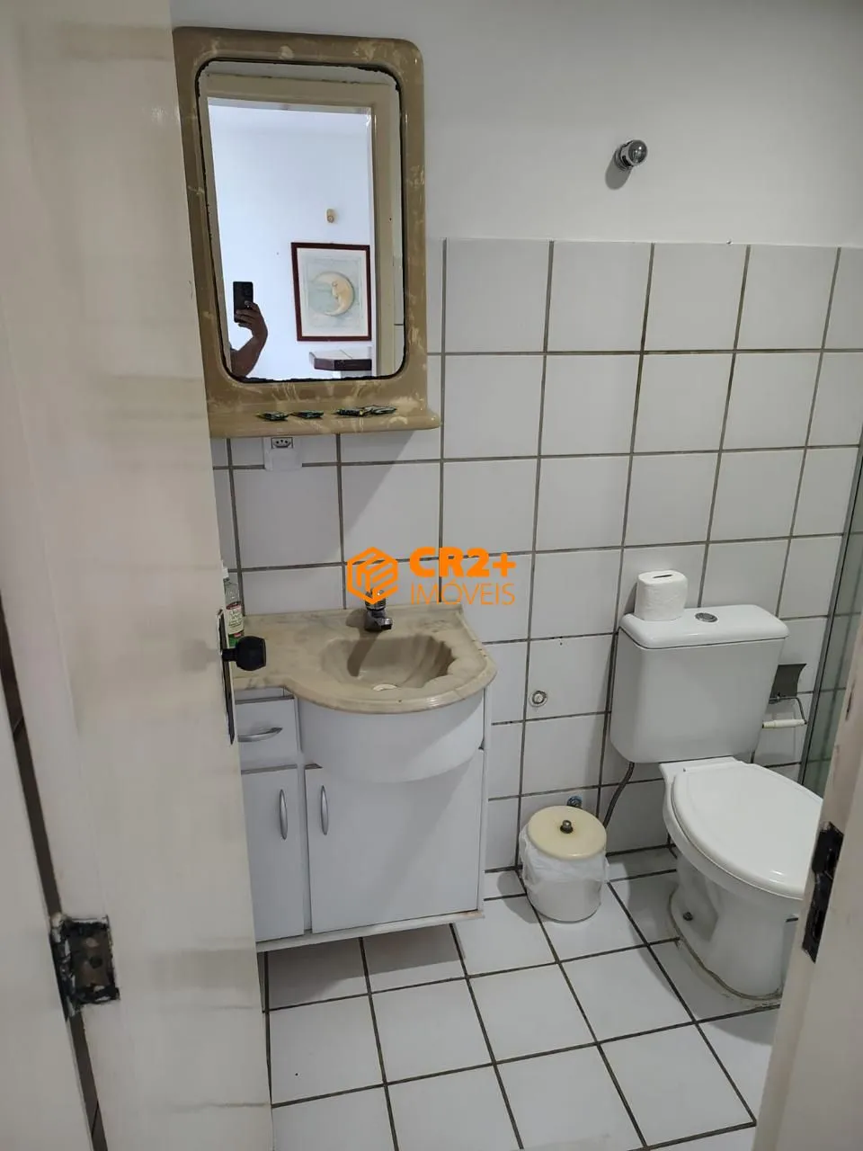 Imagem Vendo flat á menos de 100 metros do Mar, na Avenida Bernardo Vieira de Melo
