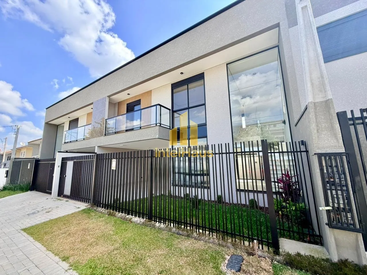 Imagem Excelente sobrado de alto padrão com 155 m² de área construída, localizado no bairro Cidade Jard...