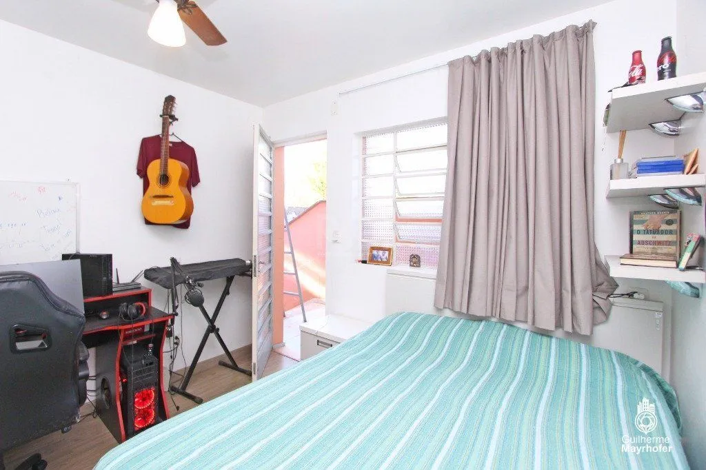 Imagem Casa para Venda - 500m², 5 dormitórios, sendo 2 suites, 5 vagas - Menino Deus