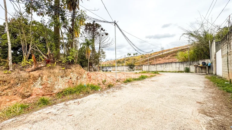 Imagem Terreno a venda em Itapevi com 4750m² por R$490.000 - Vila Ambuitá - Itapevi/SP