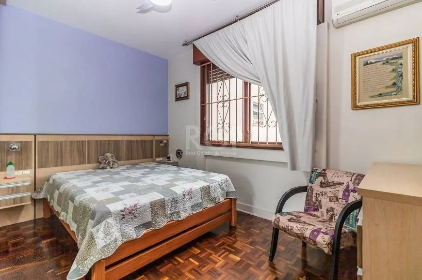 Imagem Apartamento 100m² no bairro Farroupilha - semi mobiliado, 3 dormitórios, 1 suíte e 1 vaga