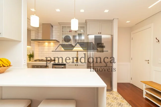 Imagem Apartamento em andar alto de 69m², moderno, finamente decorado com qualidade e de bom gosto. Com li...