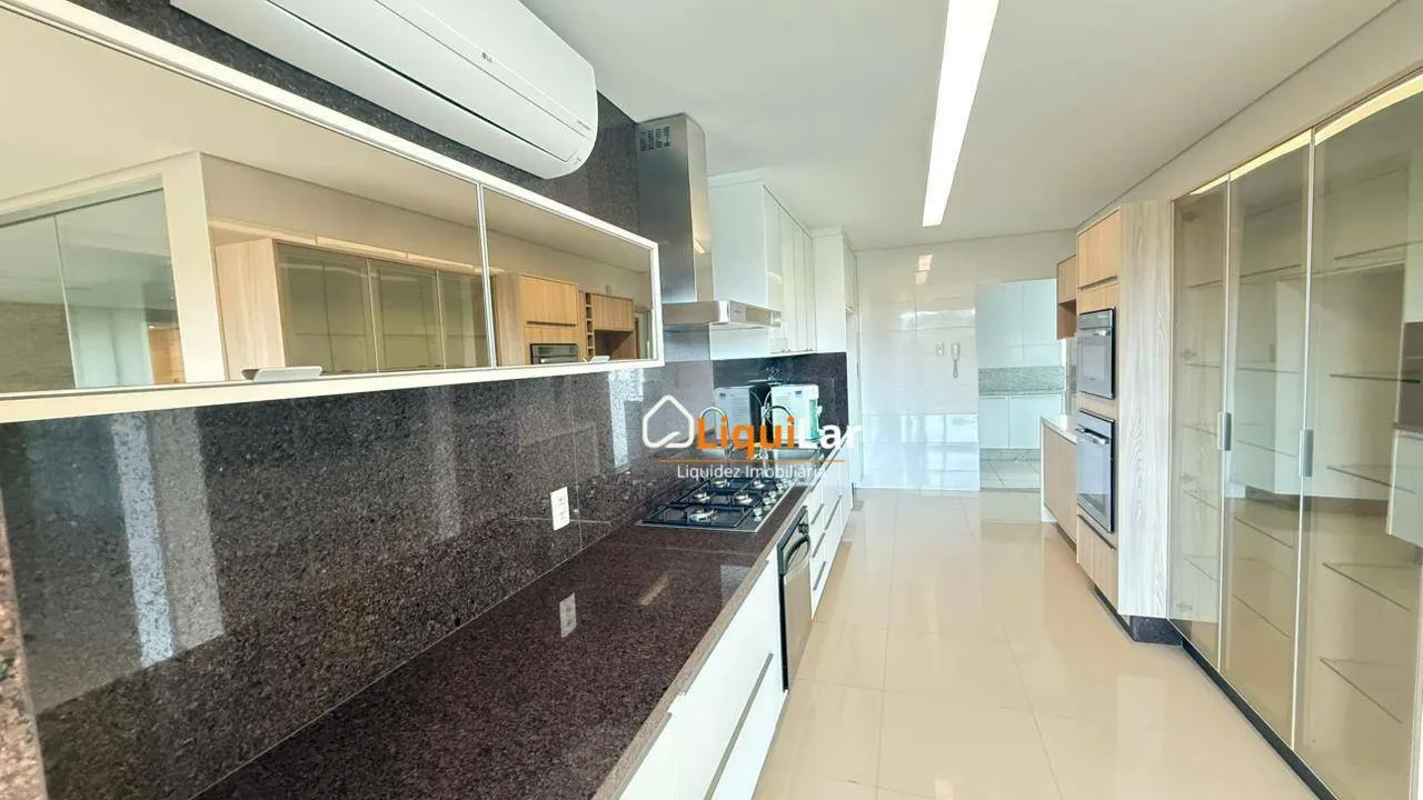 Imagem Apartamento de Alto Padrão no Edifício Dorsay com 4 Suítes, Vista para o Parque das Nações e 4 Vagas