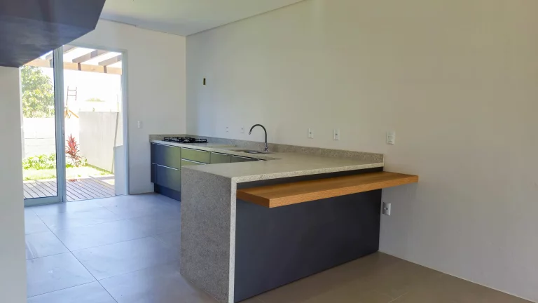 Imagem Imóvel de Luxo: Casa 3 Quartos com 146m² no Bairro Ferraz, Garopaba-SC. Veja Agora!