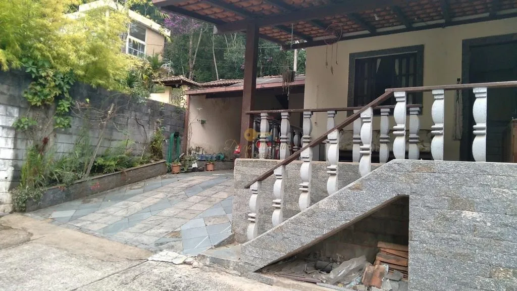 Imagem Casa em Condomínio para Venda em Teresópolis / RJ no bairro Prata