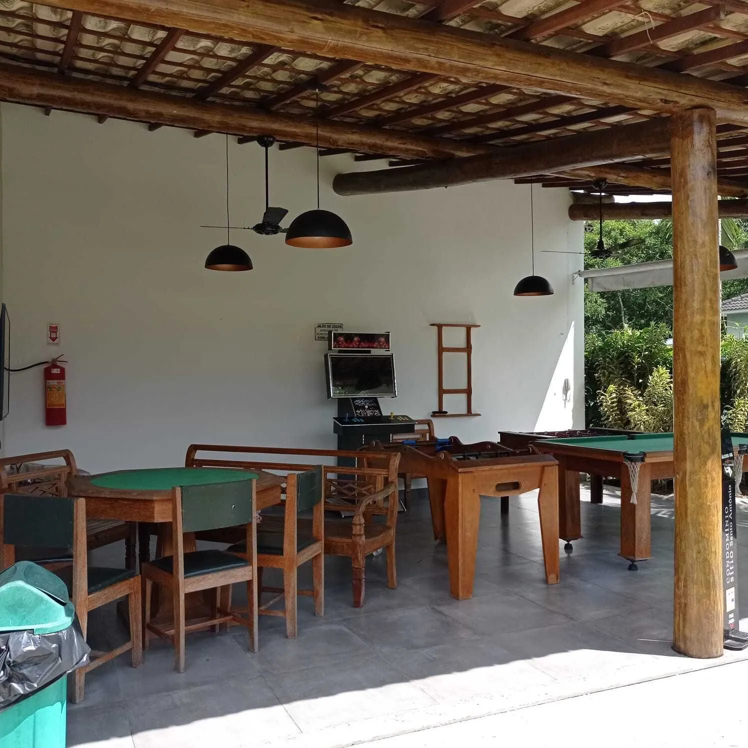 Imagem Condomínio Grupamento Parque Eldorado - Casa Duplex á Venda Alto Padrão, Condomínio Santo Antônio 4 Suítes, 3 vagas - Rio do Ouro Niterói