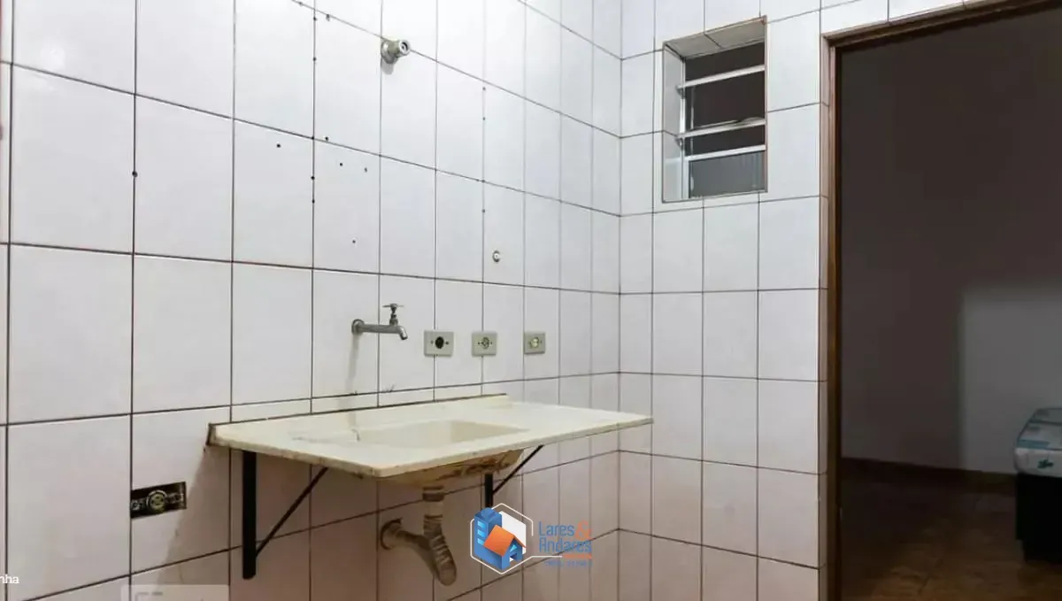 Imagem Casa para venda em Liberdade com 8 quartos, sendo 8 suítes, 192m²