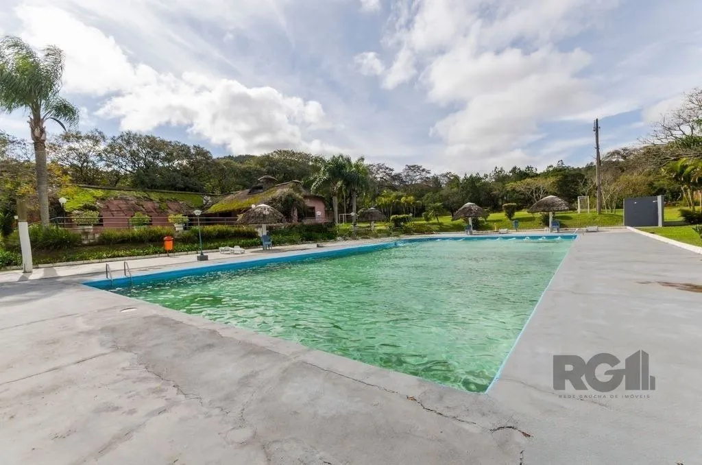 Imagem Casa em condomínio 111m² - 3 dormitórios sendo 1 suíte e 4 vagas no bairro Espirito Santo