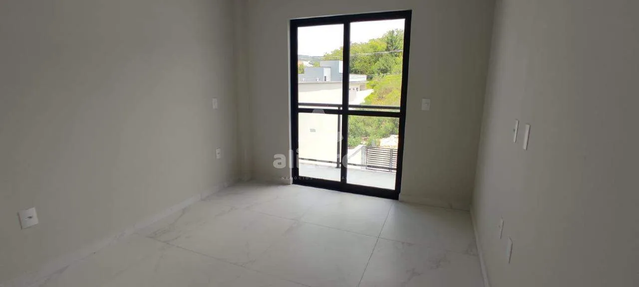 Imagem Sobrado à venda com 2 quartos 2 suítes, 84m² em Potecas São José