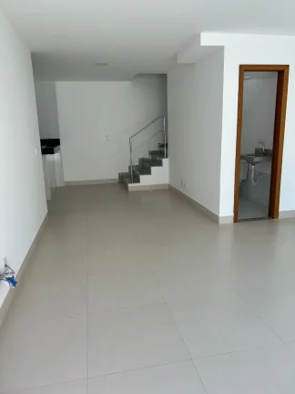 Imagem Belíssima casa duplex composta de 3 quartos sendo uma suíte área gourmet com churrasqueira bairro Ipiranga Guarapari