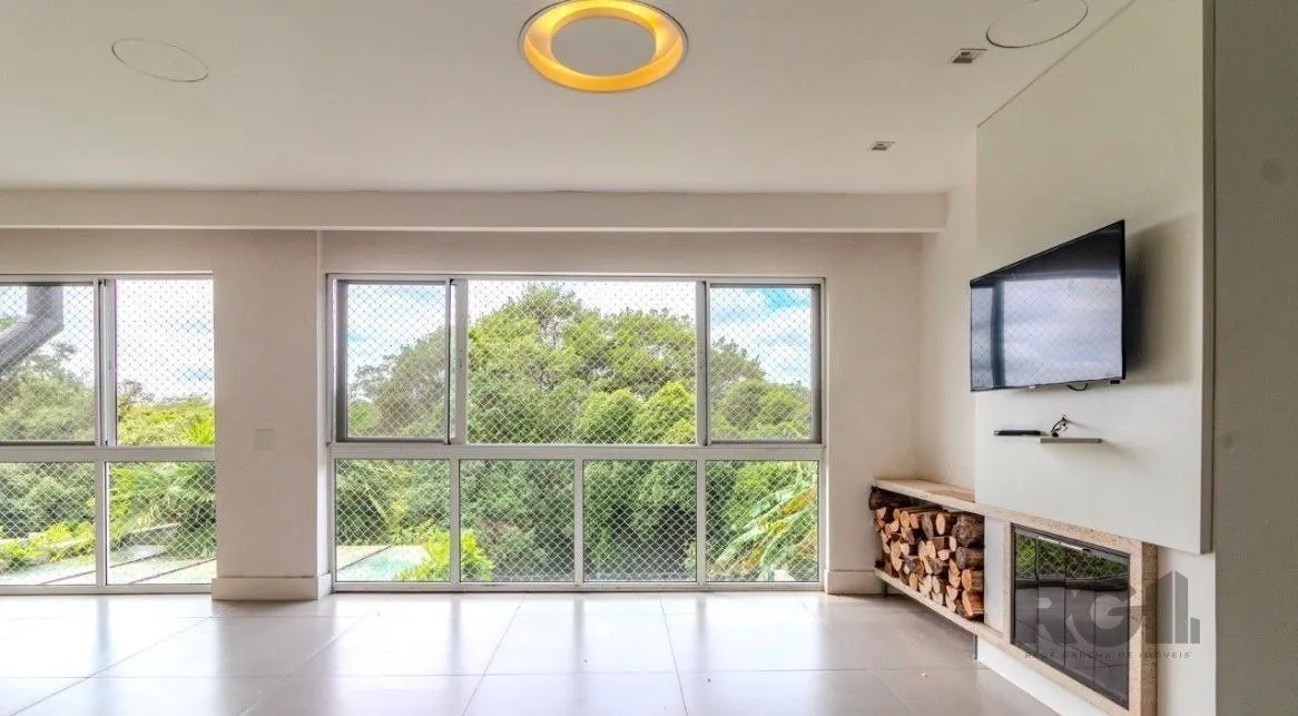 Imagem Casa em Condomínio com 04 Quartos - 4 vagas, 200,36 m² de área privativa - LOMBA DO PINHEIRO