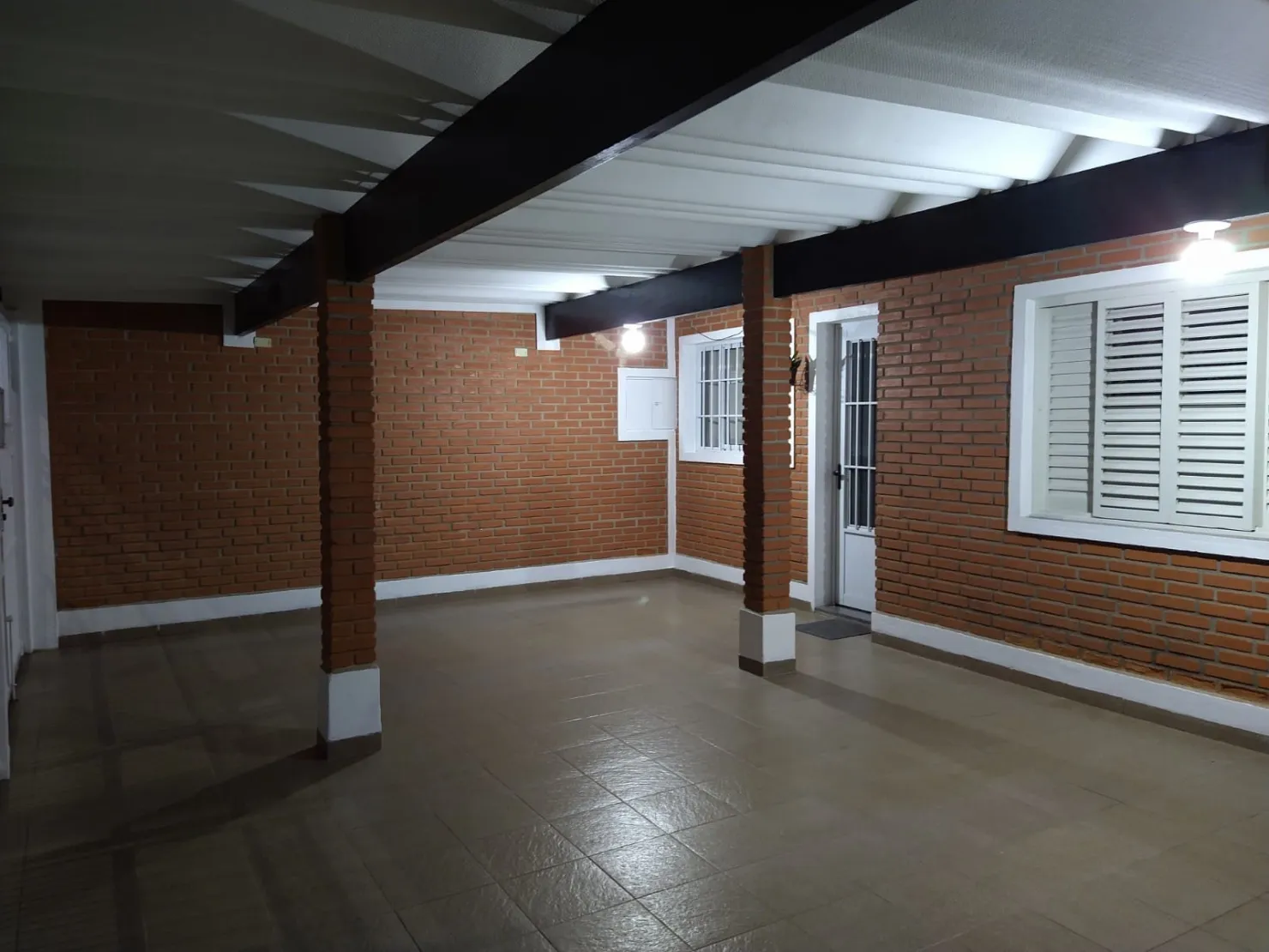 Imagem Casa à venda 3 Quartos, 3 Vagas, 250M², Parque Jaraguá, Taubaté - SP