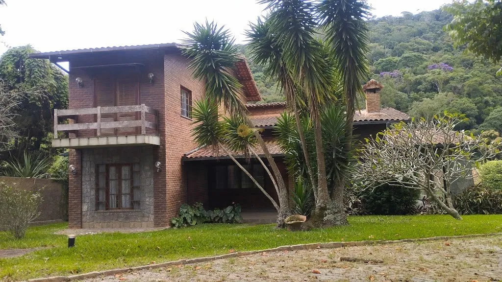 Foto do imóvel Casa para Venda em Teresópolis / RJ em Estrada Doutor Rogério de Moura Estevão