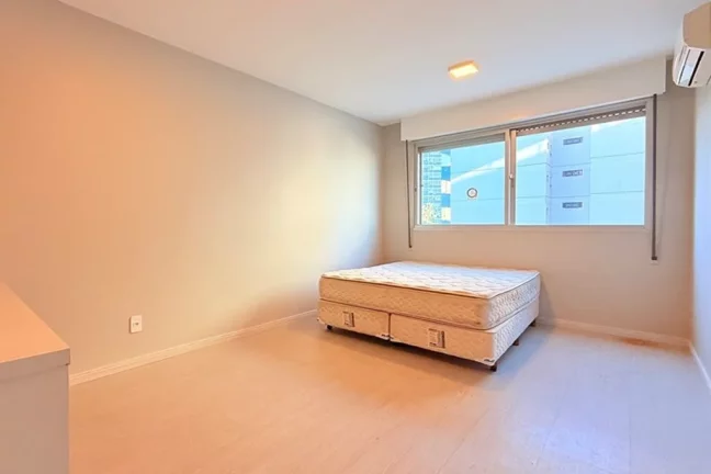Imagem Apartamento para venda no bairro Centro Histórico em Porto Alegre
