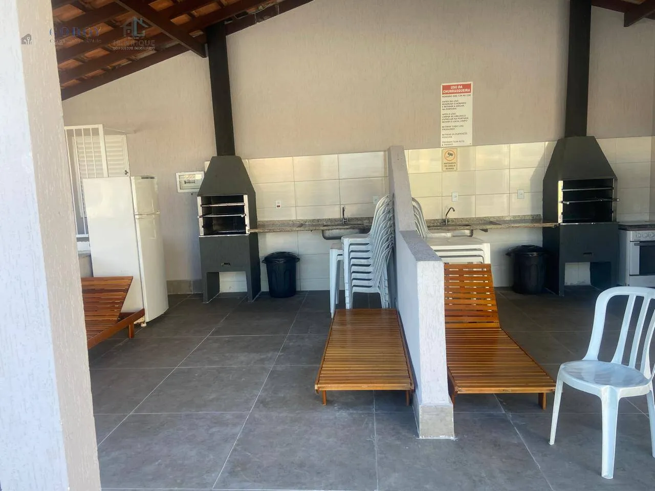 Imagem Oportunidade no Itaguá: 2 Dormitórios, Suíte e Quintal