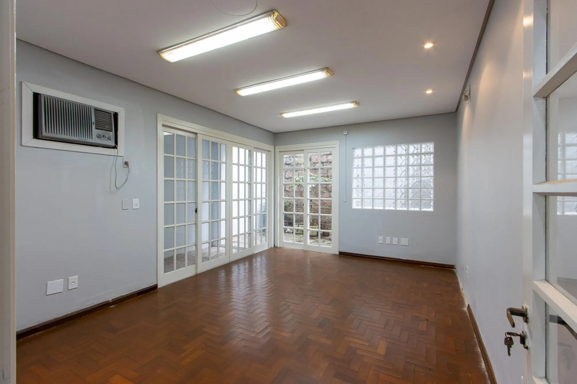 Imagem Casa Comercial para Venda - 231m², 0 dormitórios, Centro Histórico