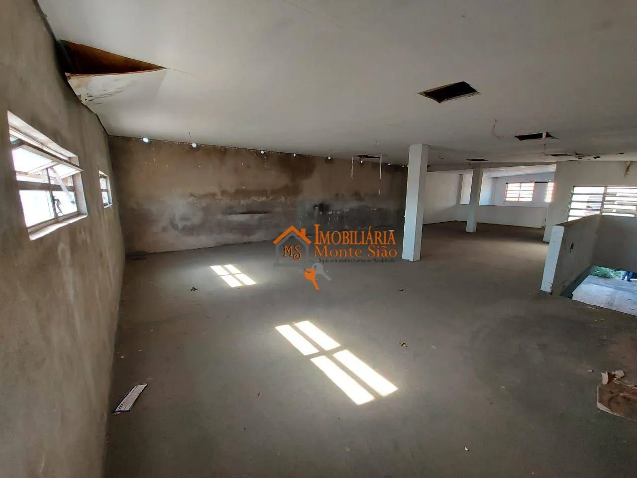 Imagem Prédio à venda, 350 m² por R$ 875.000,00 - Jardim Munhoz - Guarulhos/SP