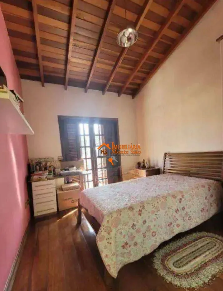 Imagem Sobrado com 5 Quartos à venda, 277m² - Vila Rosália