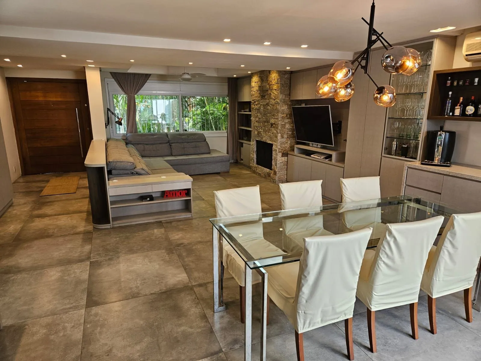 Imagem Casa em Condomínio, 03 dormitórios 04 Vagas, 229m² na Tristeza, Porto Alegre, RS!!