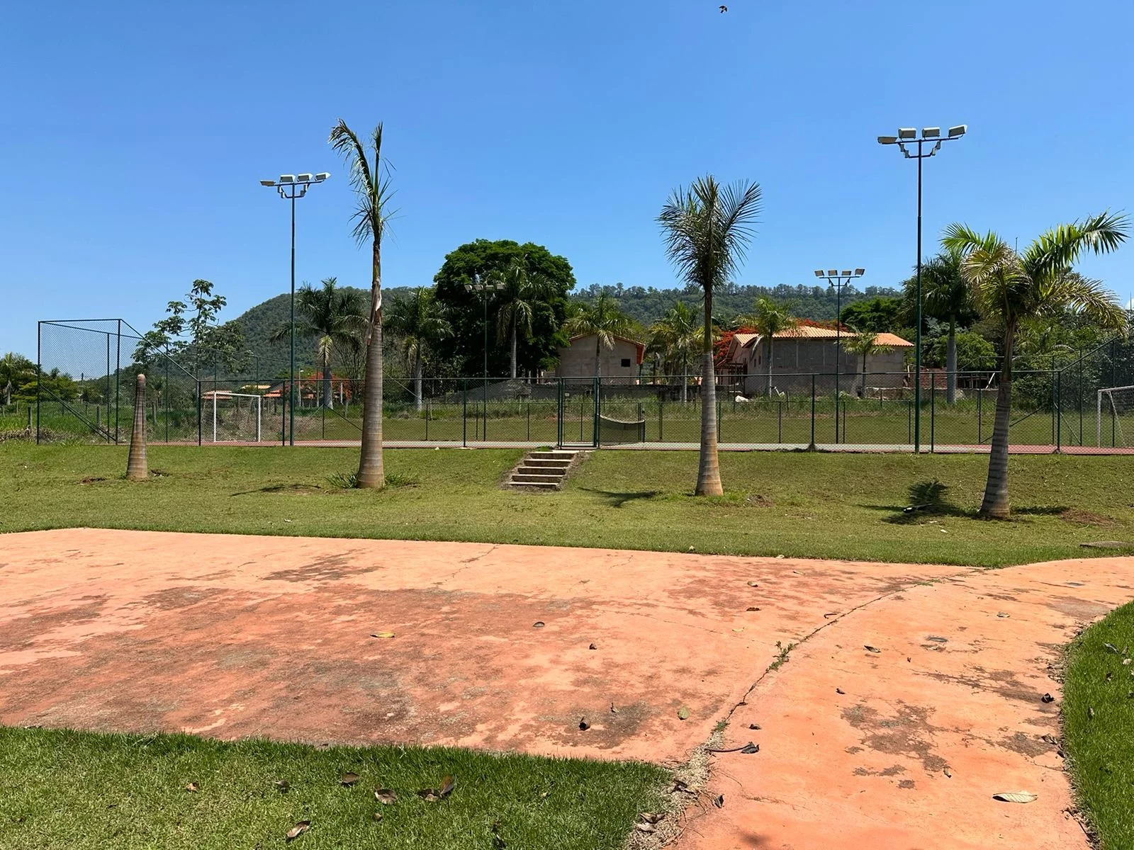 Imagem Terreno à venda Condomínio Fechado em Bofete, SP