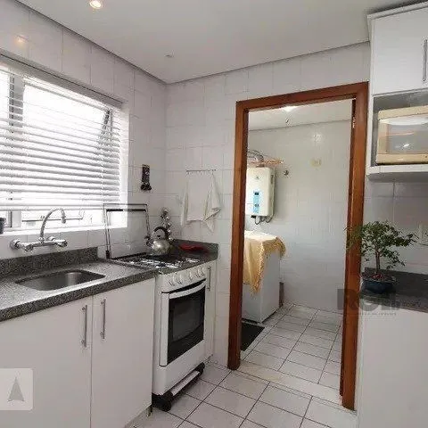 Imagem Vende-se apartamento 2 dorm c/ suite, living com sacada c/ churrasuqiera, vaga coberta - 93m² - Mont Serrat