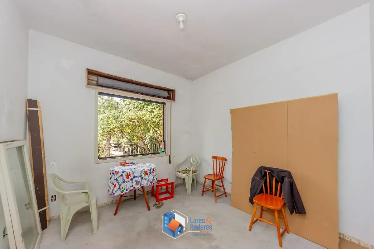 Imagem Sobrado para venda em Planalto Paulista com 3 quartos, sendo 1 suíte, 288m²