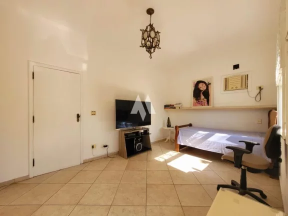 Imagem Casa á venda no Campo Grande em Santos
