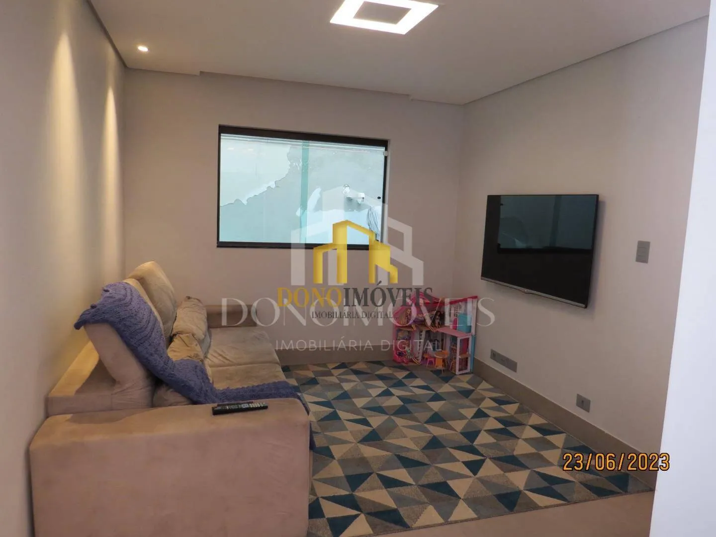 Imagem Sobrado 313 m² 3 suítes 4 vagas piscina Parque dos Pássaros SBC alto padrão