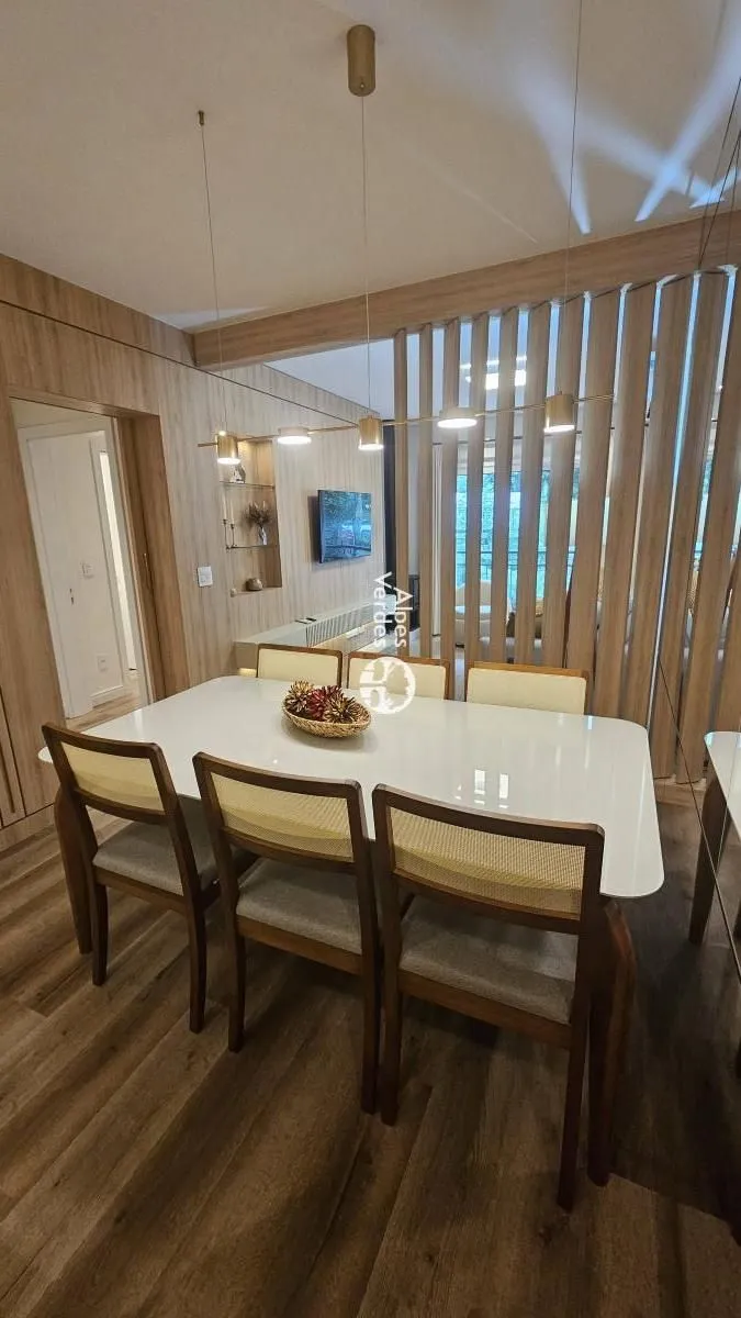 Imagem Vende-se apto próx ao Centro de Gramado-2 Quartos- R$ 1.700.000,00