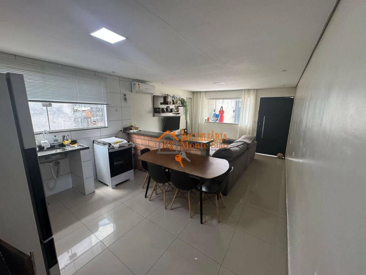 Imagem Casa com 3 dormitórios à venda, 200 m² por R$ 650.000,00 - Parque São Miguel - Guarulhos/SP