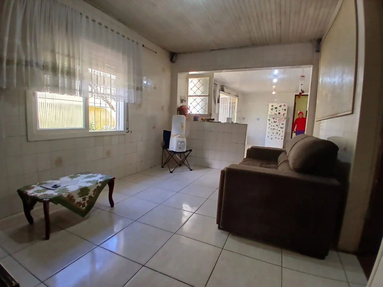 Imagem Ampla casa com patio no bairro Rubem Berta .