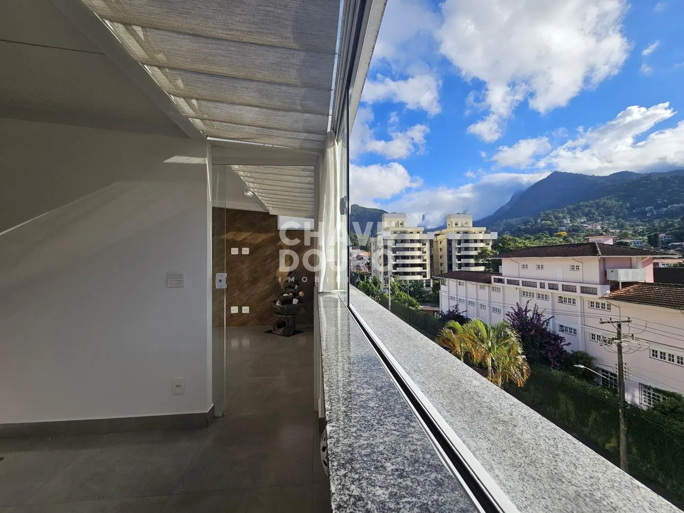 Imagem Apartamento 2 Quartos (1 Suíte), 1 escritório com 90m² no Alto