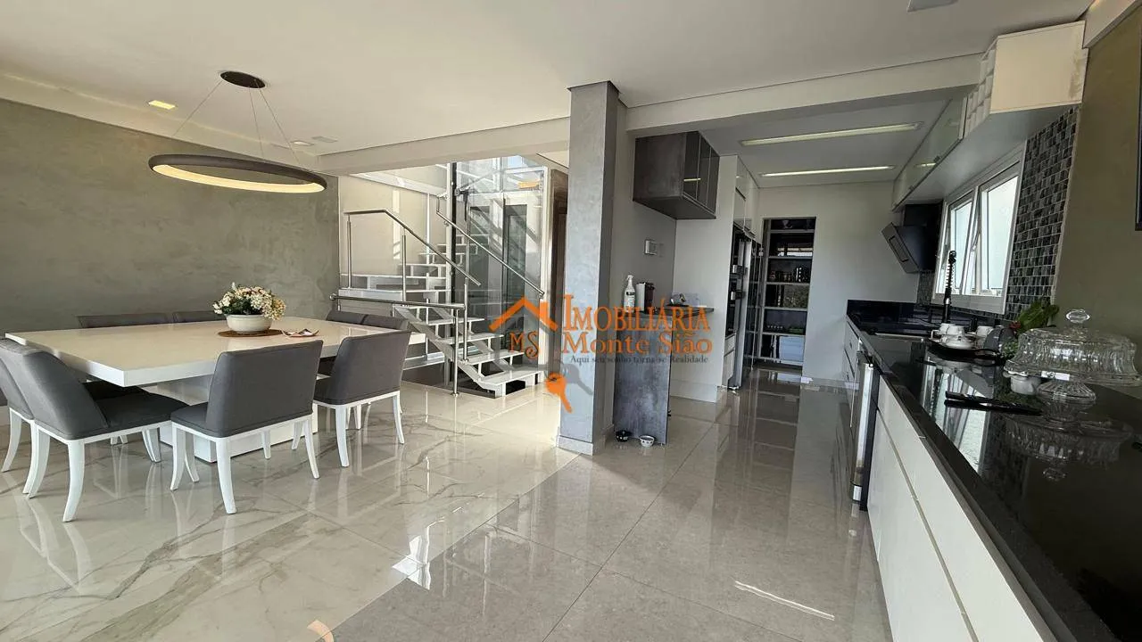 Imagem Sobrado com 5 dormitórios à venda, 450 m² por R$ 3.600.000,00 - Fazenda Rodeio - Mogi das Cruzes/SP