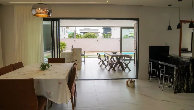 Imagem Luxuosa Casa à Venda no Condomínio Resort Boulevard Lagoa – Serra, ES