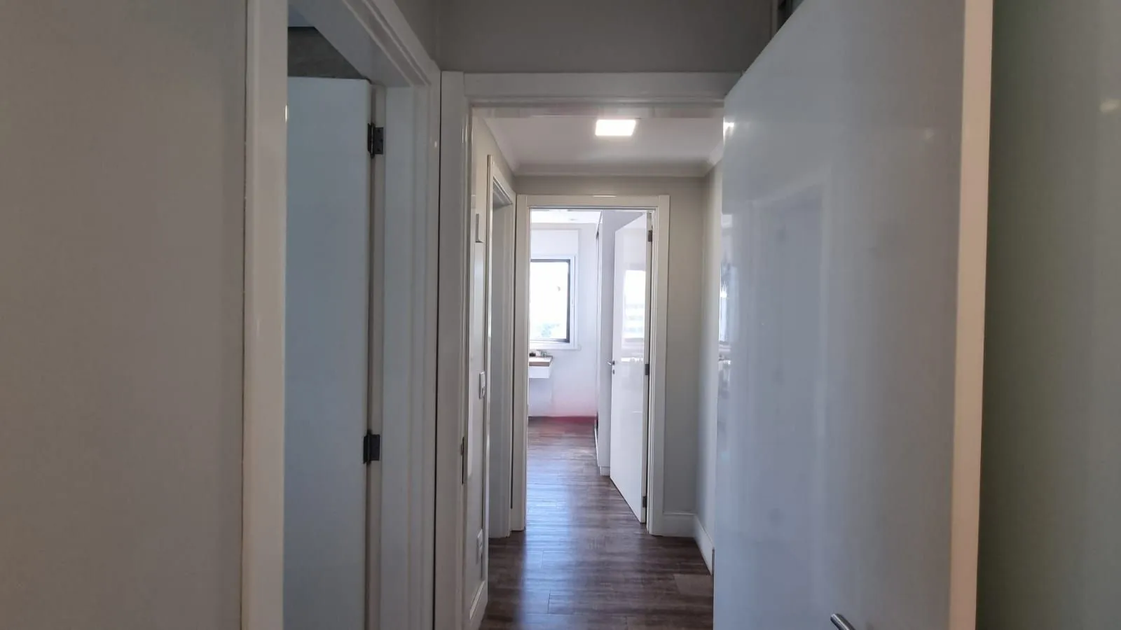 Imagem Apartamento 3 dormitórios com dependência, 127m privativos, duas vagas individuais no Bairro Higienópolis