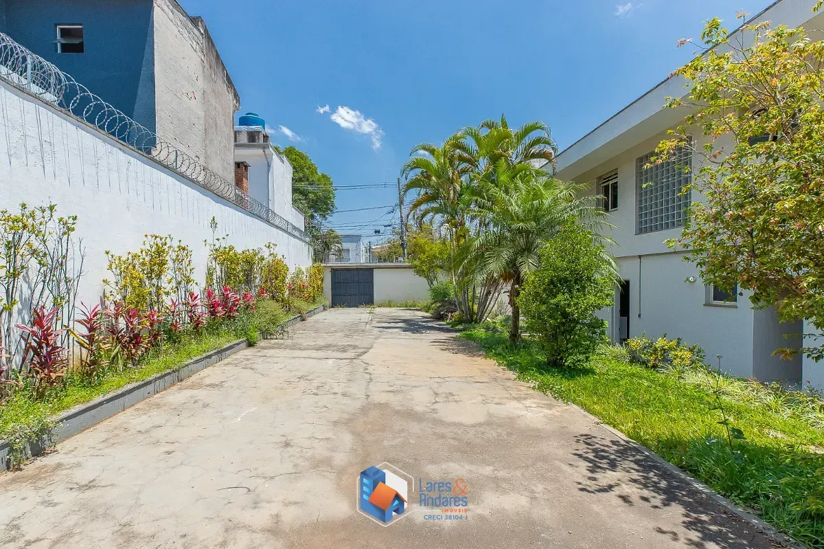 Imagem Casa para venda em Planalto Paulista com 4 quartos, sendo 2 suítes, 332m²