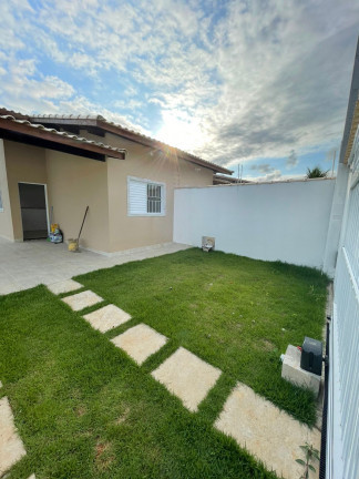 Imagem Casa com 2 Quartos à Venda, 69 m² em Jd. São João - Itanhaém