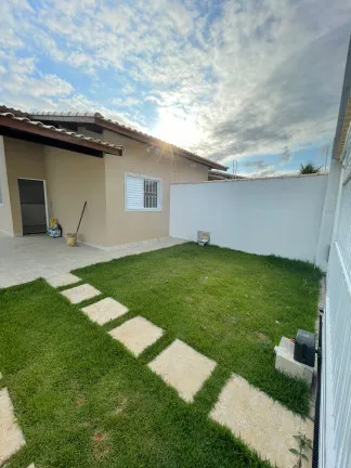 Imagem Casa com 2 Quartos à Venda, 69 m² em Jd. São João - Itanhaém