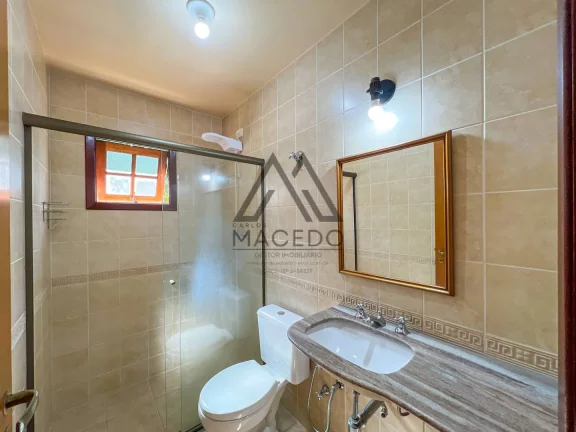 Imagem Casa típica da Granja Viana, em condomínio com mata Atlântica predominante. Propriedade exclusiva...