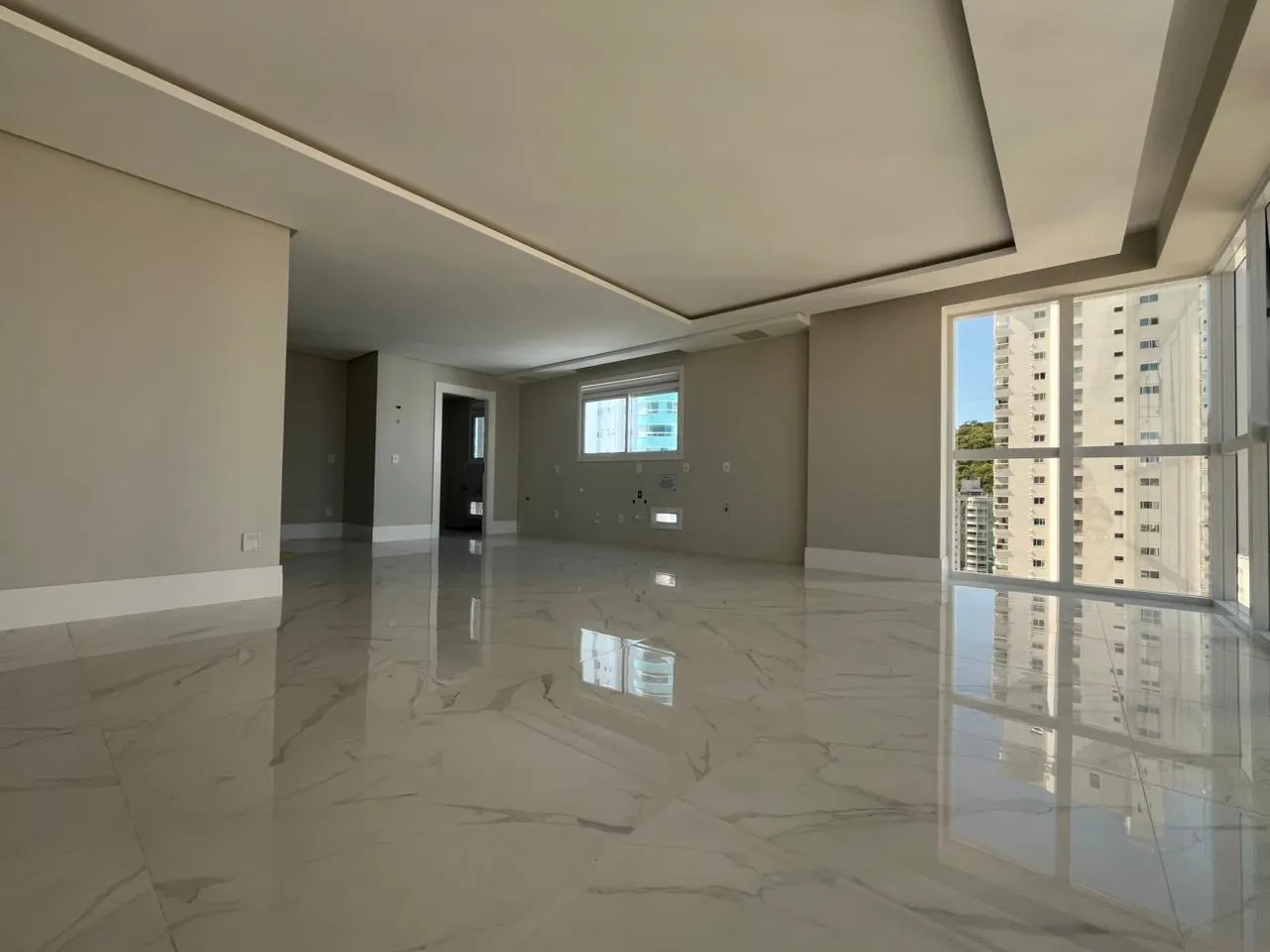 Imagem Apartamento com vista para o mar à venda com 151.28m2 por R$ 5.460.000,00
