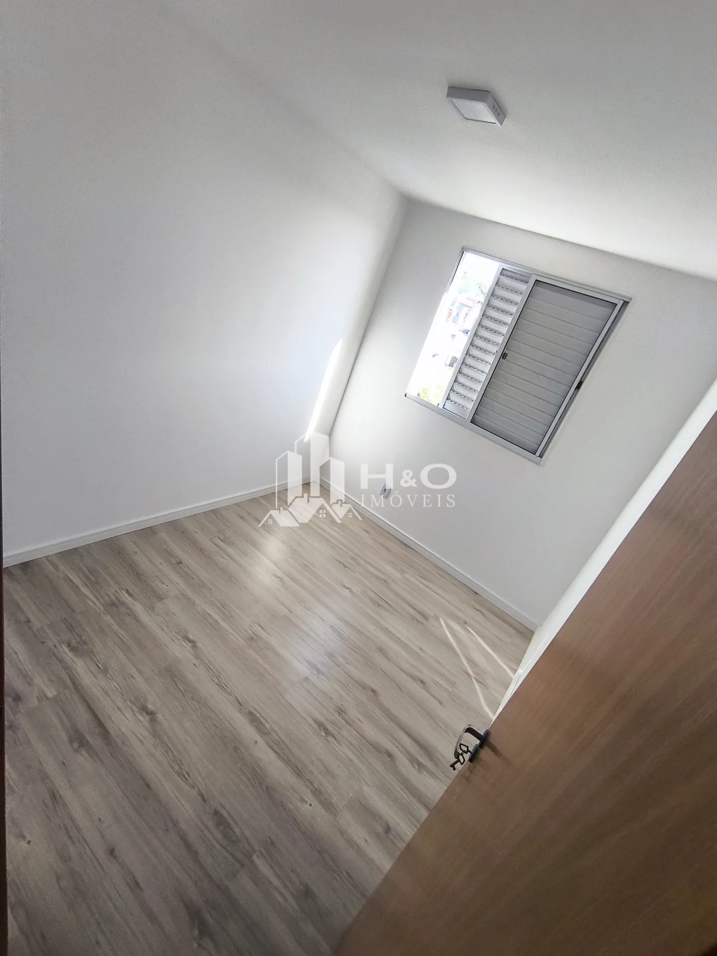 Imagem Oportunidade! Apartamento de 44m² com 2 dormitórios e vaga - Bairro Cosmopolita/Itaquera