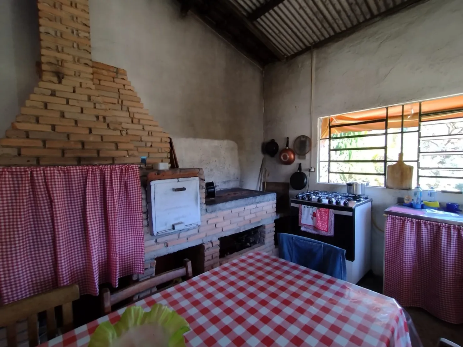 Imagem Chácara à venda 3 Quartos, 5 Vagas, 32900M², Barreiro, Taubaté - SP
