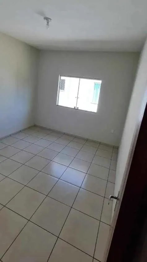 Imagem Vendo uma ótima casa na cidade de Passatempo/MG ( valor 650.000,00 )